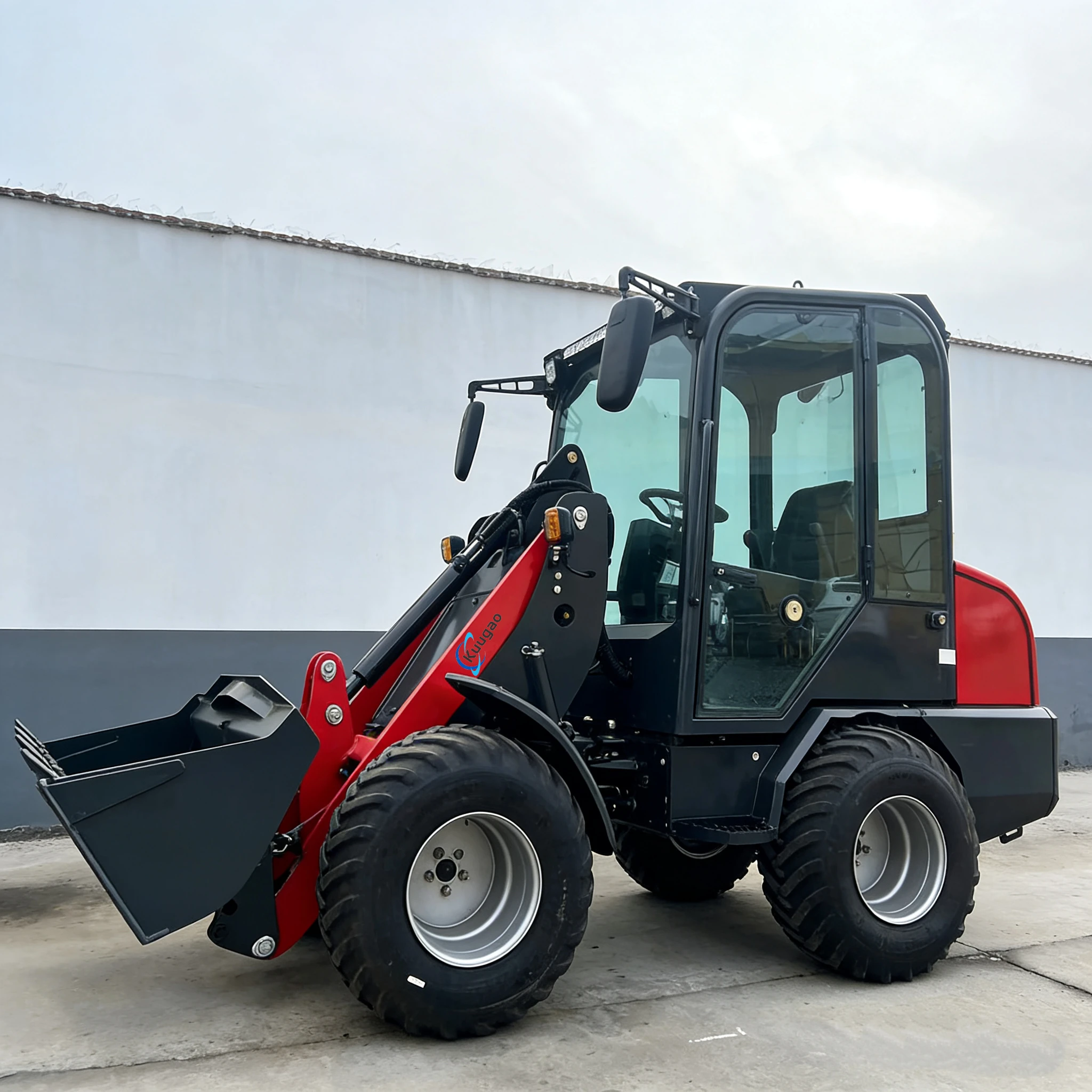 

Китайский дизельный мини-погрузчик на колесном ходу, хит продаж, землеройная техника с ковшом, компактное строительное оборудование, Китай