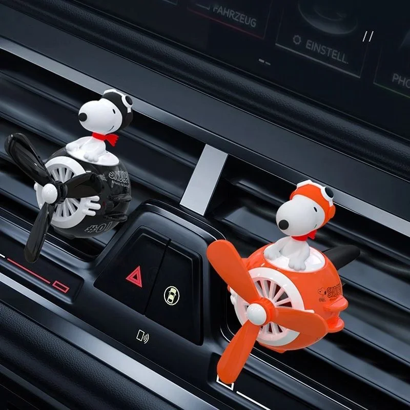 

Snoopy Cute Car Aromatherapy Accessories Interior Cartoon and Anime Derivative Peripherals Decorations Adult Birthday Party Gift