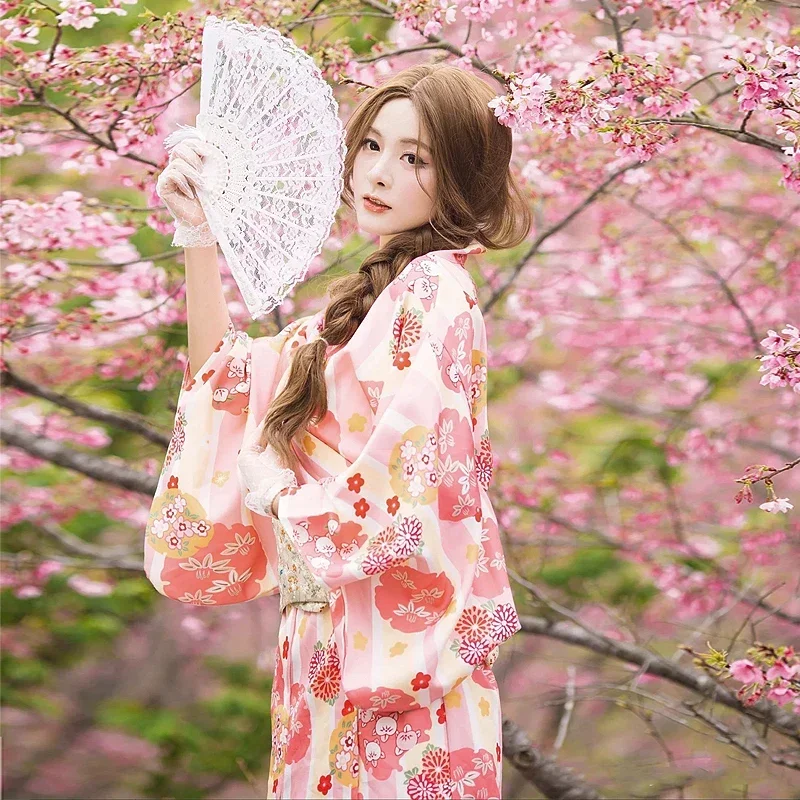 Peignoir Kimono Japonais Vintage Rétro pour Femme، Vêtement Traditionnel، Anime Cosplay، زي الهالوين، صور، 2024