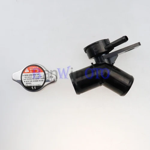 Imagen 2 del producto 17910-65J00 Conector de carcasa del termostato del radiador Cuello de llenado de brida de agua apto para Suzuki Grand Vitara 2009-2013 2.4L 1791065 J00