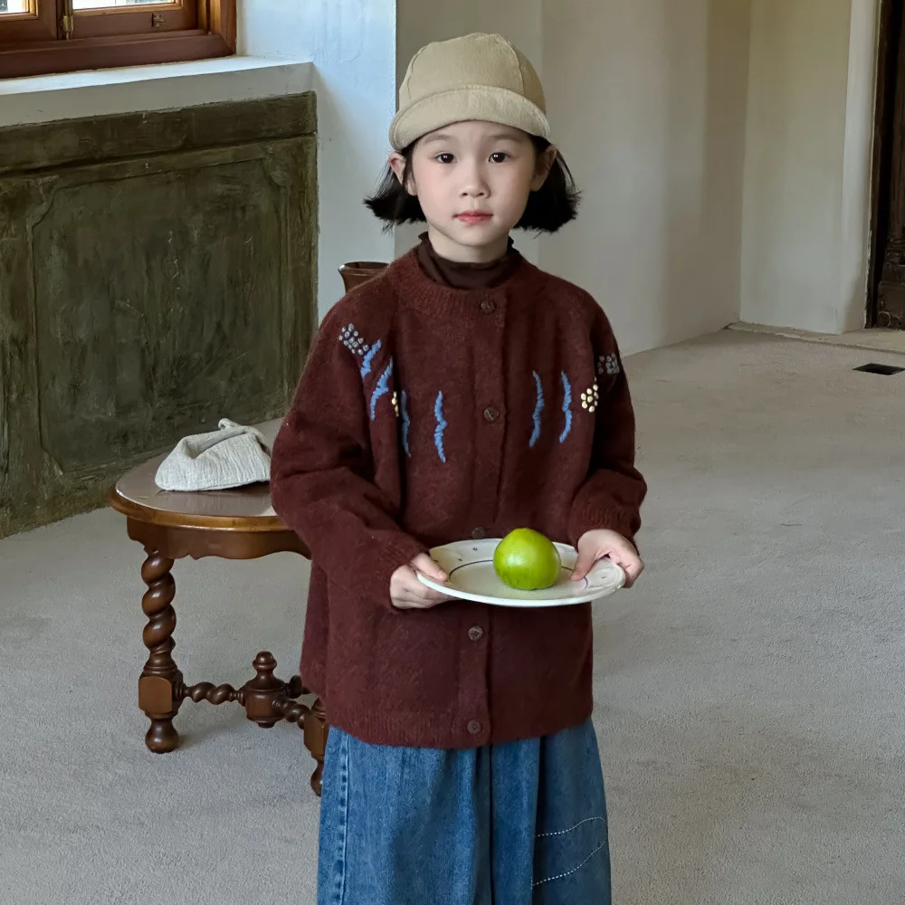 

Children Clothing Kids Sweater 2024 Autumn Girls Korean Style Embroidered Cardigan Fashionable Crewneck Loose Wool Coat