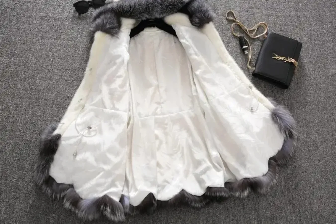 Losse namaakbontjas met capuchon Dames Dikke herfst Winter Koreaanse maxi-jas Lange warme luxe bontparka's Bontjas Harige bovenkleding