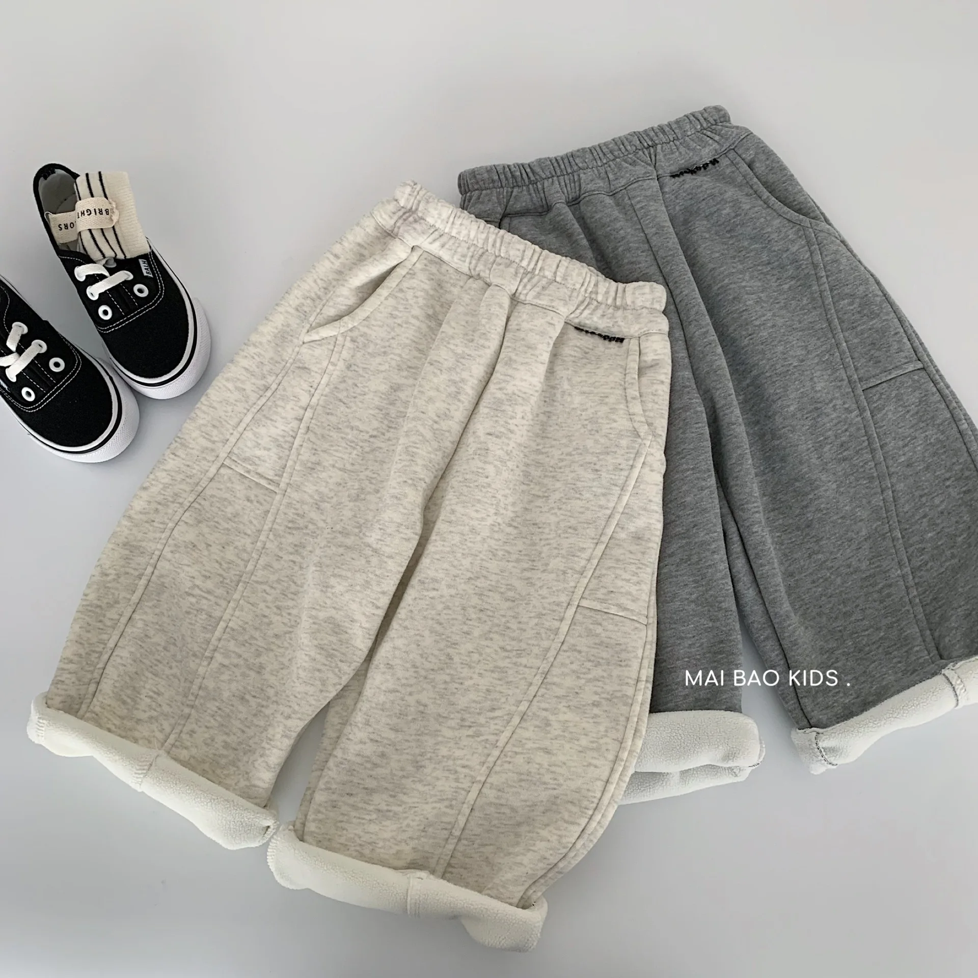 

Children's Pants 2025 Winter New Boys and Girls Solid Color Loose Sweatpants Medium and Children's Trousers