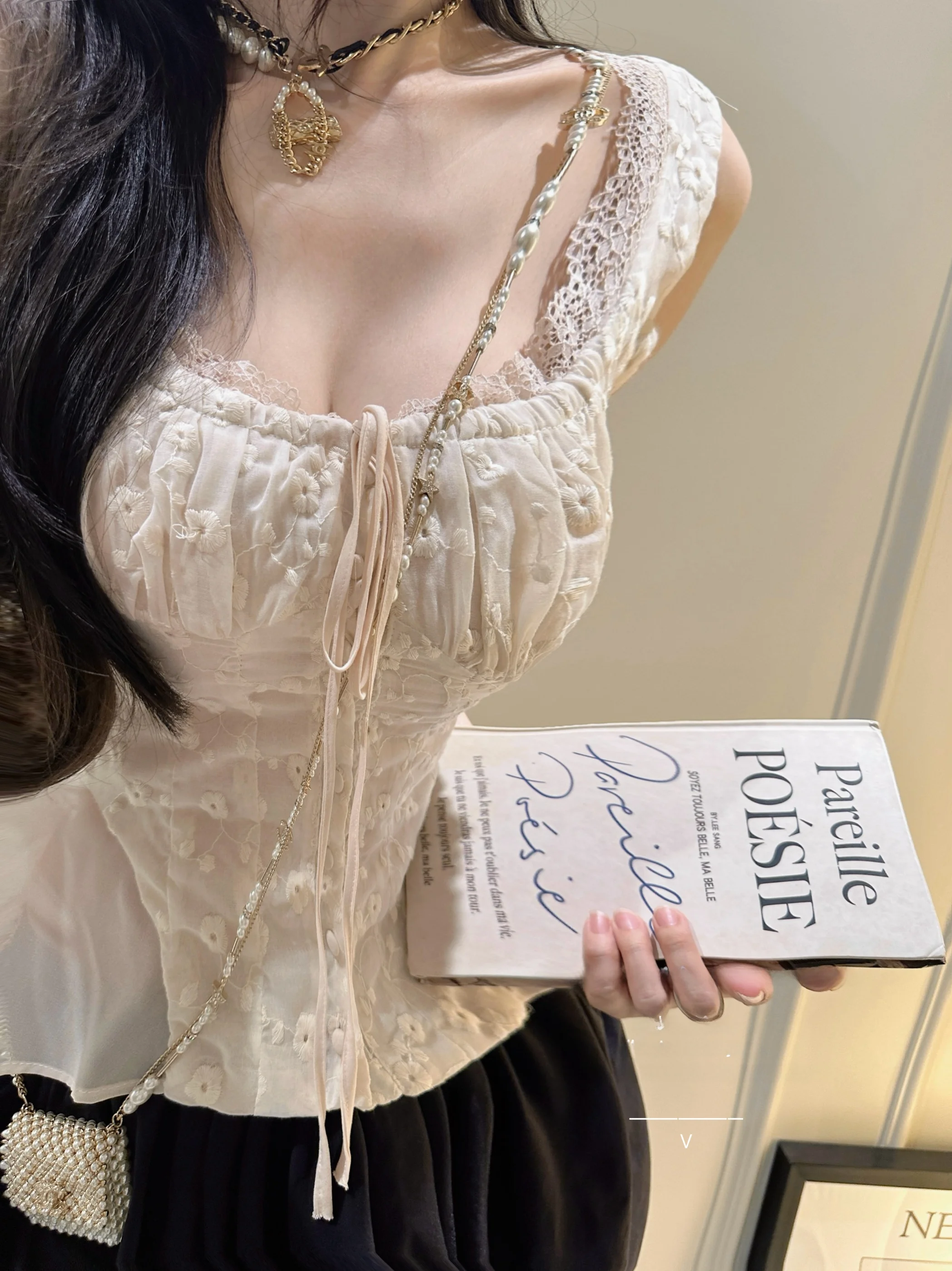 

French Sle Lace Hollow out Svel Top And Puffy Skirt Set for Girls Summer Faion Outfit with Bow Tie And Eing Details