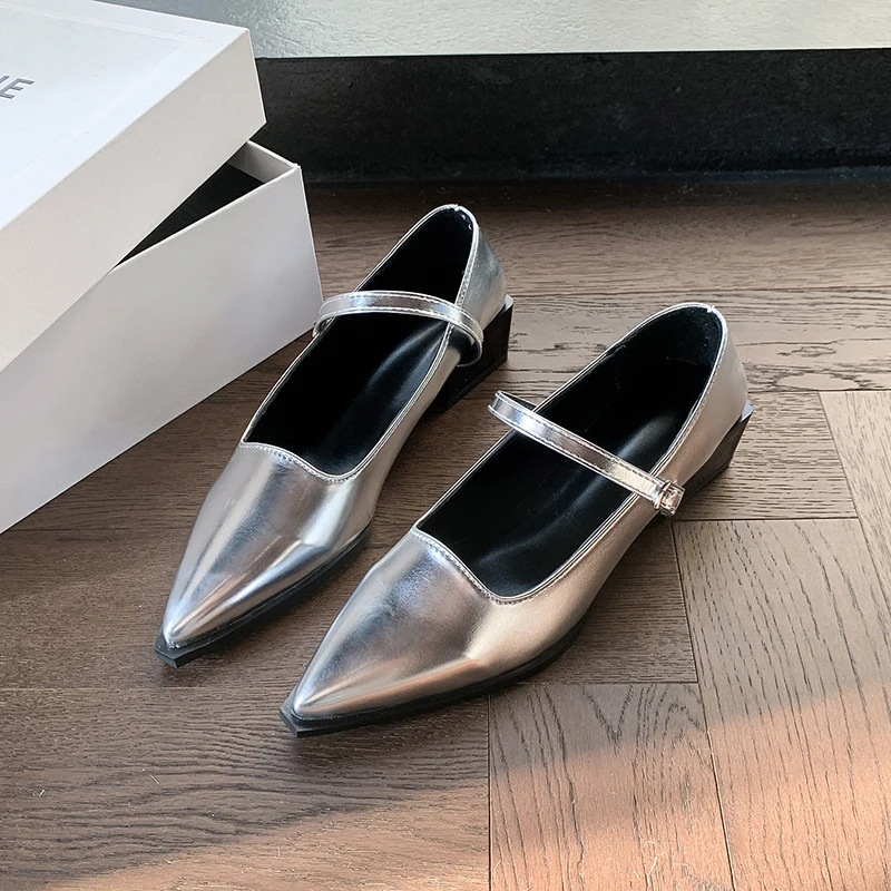 

Women's Flat Shoes Spring New Pointed Head Shallow Mouth Soft Sole Anti-slip Wear-resistant Single Shoes