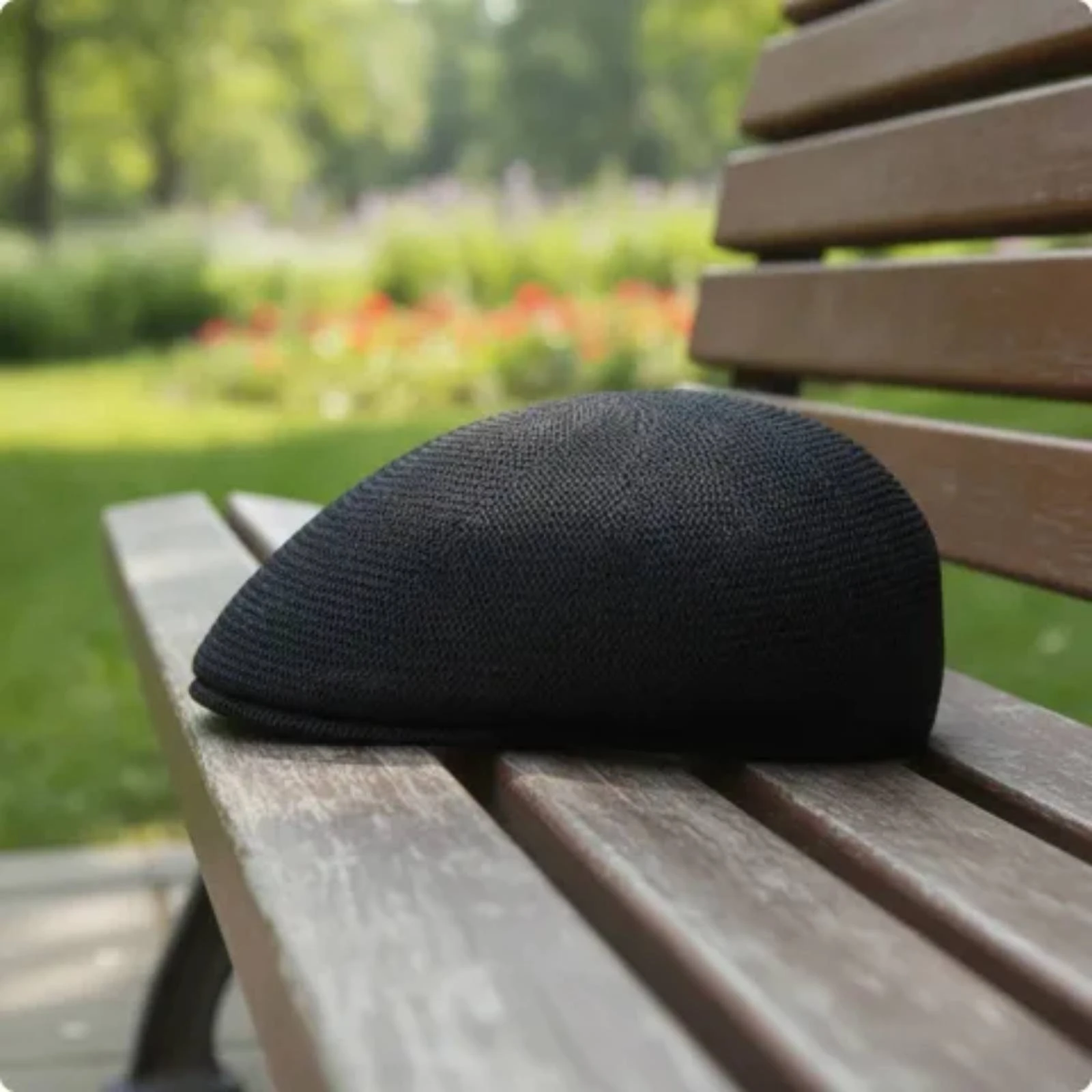 Beret-Style Sun Hat with Short Brim Classic Woven Paper-Straw Cap Straw Beret Fashionable Open-Mesh Summer Hat Stylish