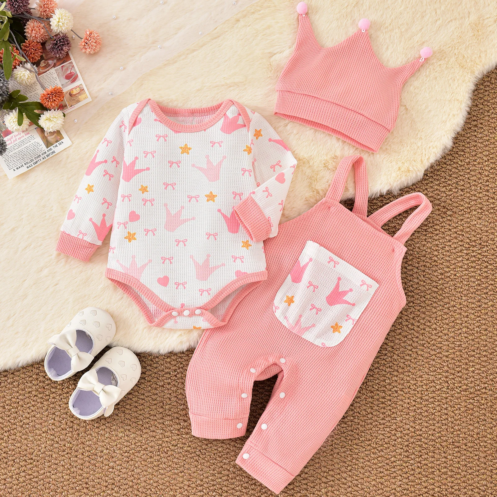 

Blotona Infant Baby Clothing Sets Fashionable Long Sleeve Car/Crown Printed Romper with Overalls and Hat 3Pcs Fall Outfits