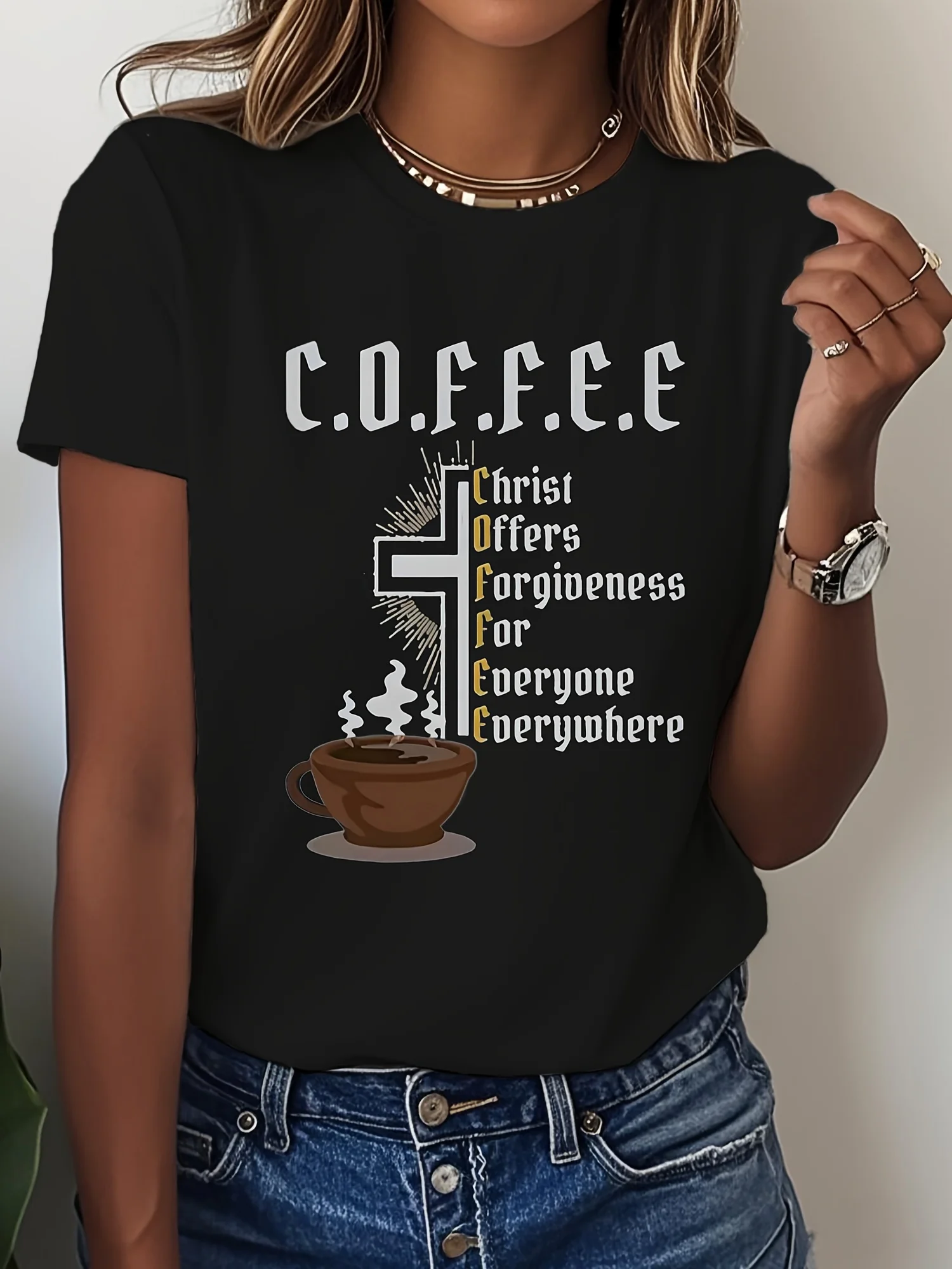 レディース C.O.F.F.E.E クリスチャン フォーギヴンス グラフィック T シャツ - バイブラント レッド カジュアル 半袖 ラウンドネック 夏