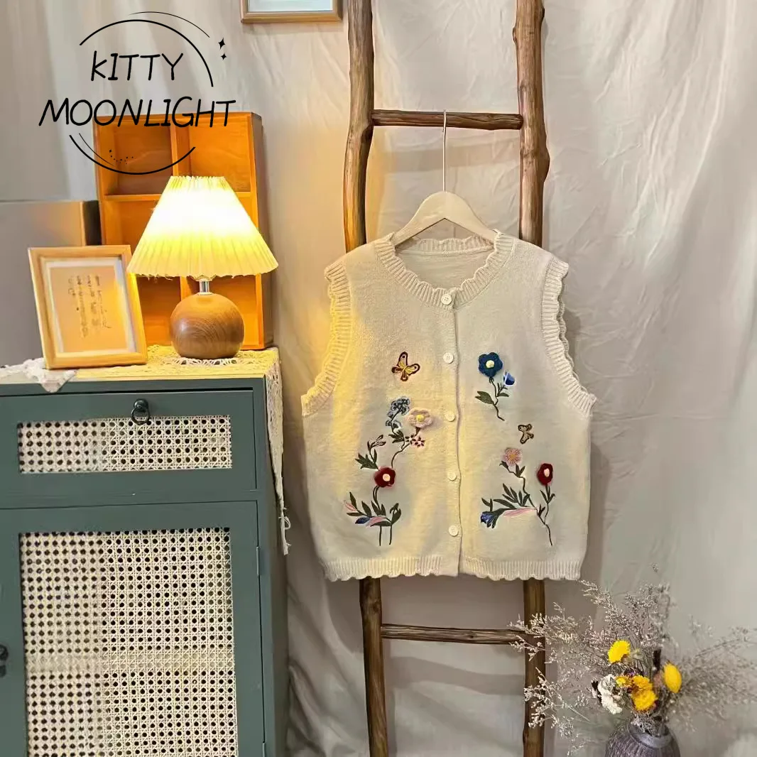 Mori Girl Style Sweet Knitted Vest Autumn Winter Women Flower Embroidered Sleeveless Sweater Tops Girl Vintage Knitwear Cardigan