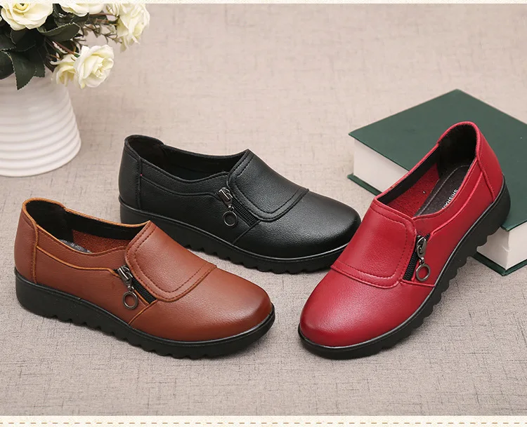 

Spring/Autumn Flat Leather Loafers for Mothers and Older Women – Versatile and Easy to Wear