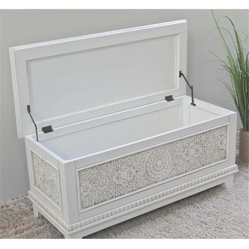 Hardwood Carved Storage Trunk Bench in Antique White