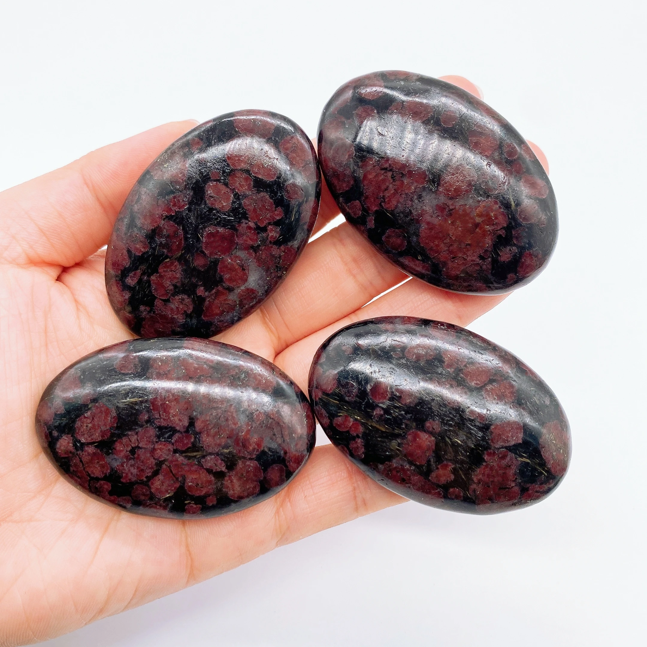

Natural Garnet Quartz Pocket Palm Crystal Stone Thumb Toy Hot Compress Crafts Healing Health Family message tool Home Decor