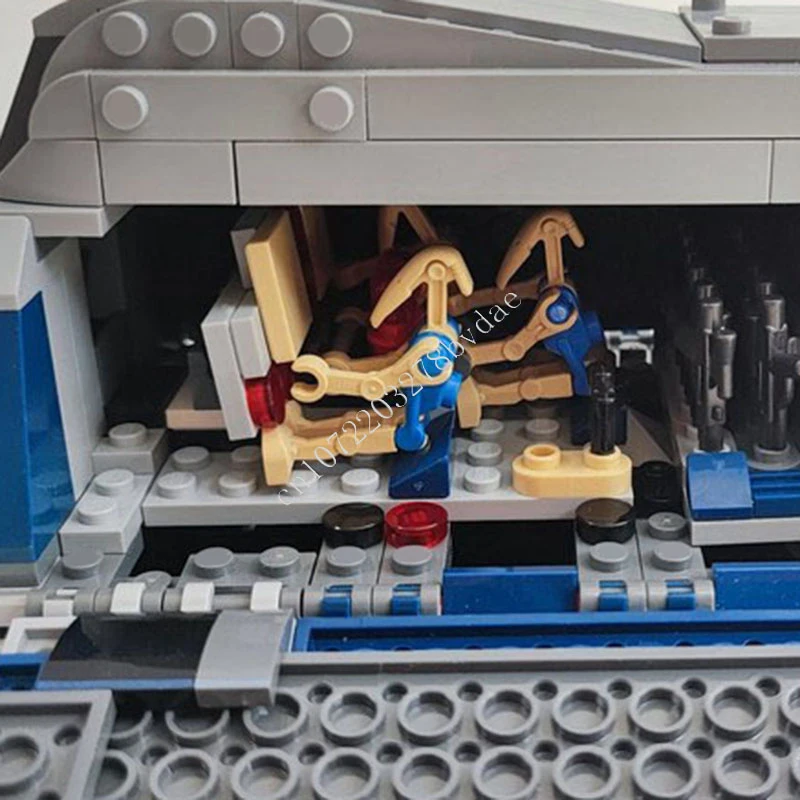1755 PCS Federation MTT  Alternate Battle Droid Carrier Building Blocks Model Assembly Gift For Adults Home Decoration view 5