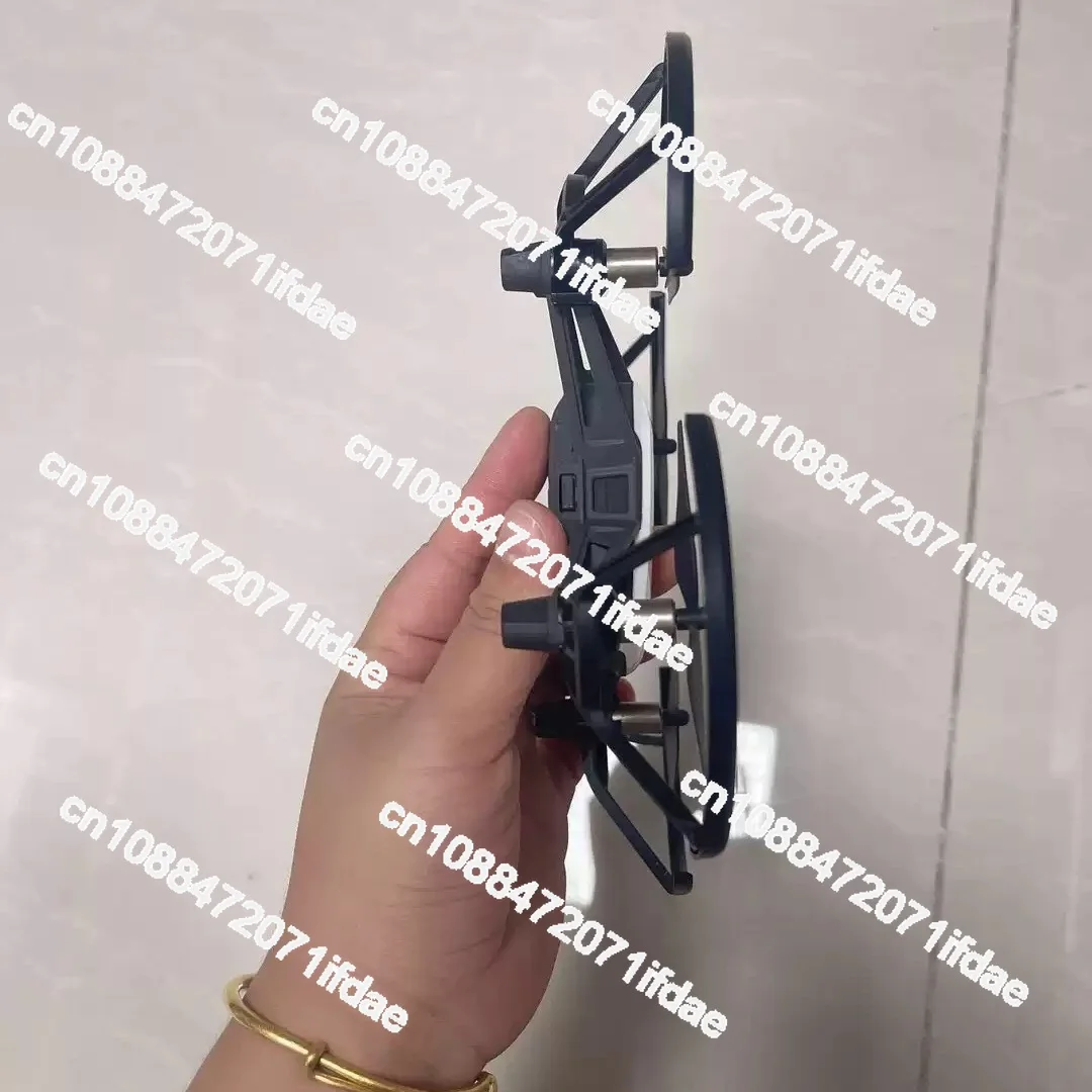 The second-hand Tello puzzle programming drone with one machine and one power, can be controlled with a mobile phone