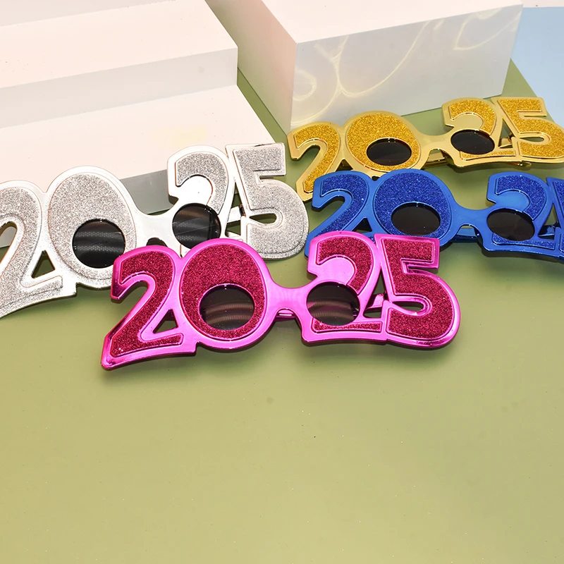 2025 จํานวนแว่นตา Happy New Year แว่นตาเพชร Glitter แว่นตาคอสเพลย์ Prop Xmas Party ตกแต่งแว่นตาตลก