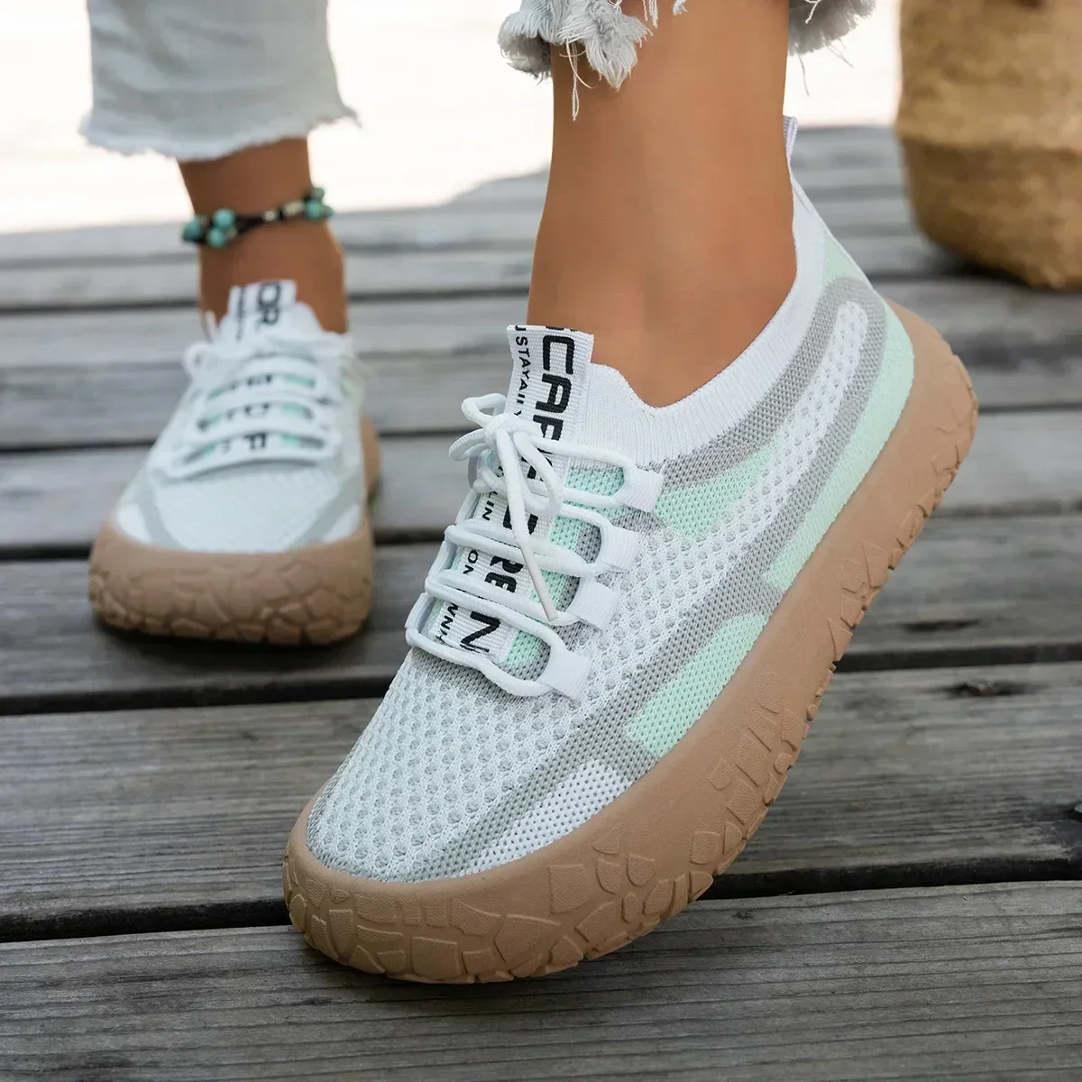 Damen-Strick-Sneaker mit Flying-Weave-Struktur, Schnürung, dicker Sohle, rutschfest, atmungsaktives Mesh, Outdoor-Walking-Freizeitschuhe – Detail 6