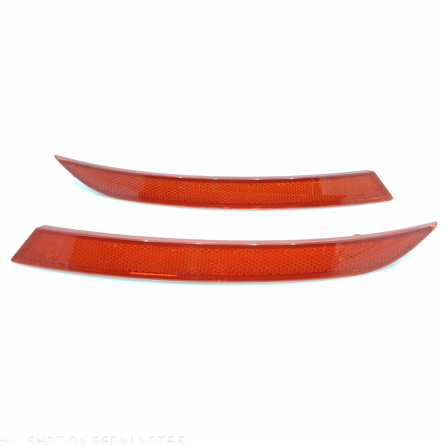 

For Volkswagen VW Passat CC 2008-2011 Car Red Lens Rear Bumper Brake Lights Cover Tail Warning Signal Fog Lamp Cover 3C8945105B