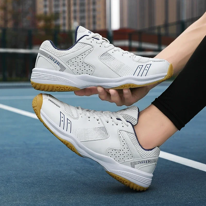 Couples Badminton Sport Sneakers Light Weight Women Athletic Table Tennis Shoes Non-slip Mens Volleyball Tennis Shoes 8202