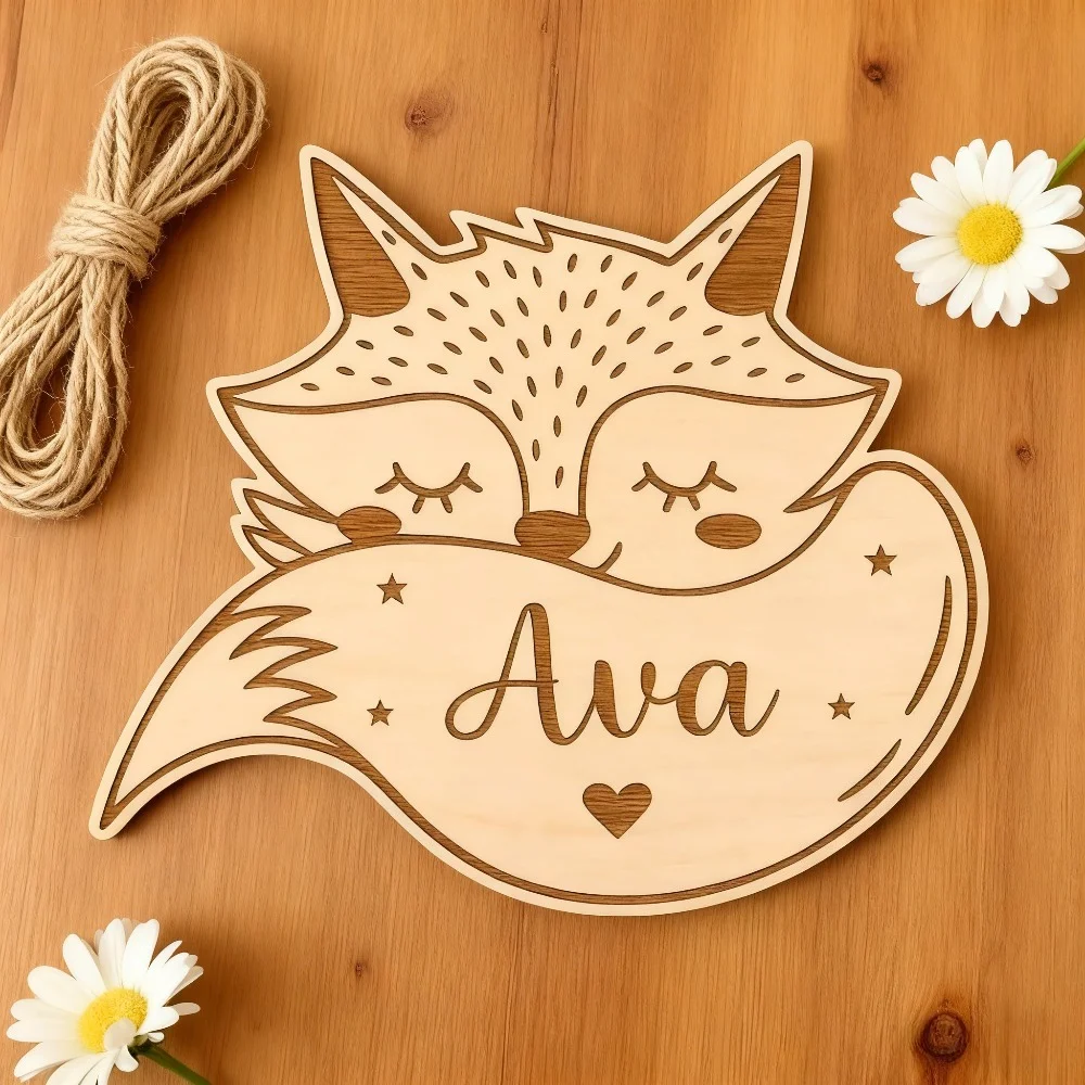 Baby Nursery Sign - لوحة اسم خشبية على شكل ثعلب،