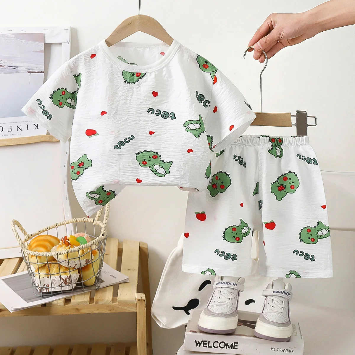 New 2025 Kids Summer Thin Pajamas Baby Boys Girls Cute Cartoon Short Sleeve T-Shirt Tops + Shorts Pyjamas Casual Clothing Sets