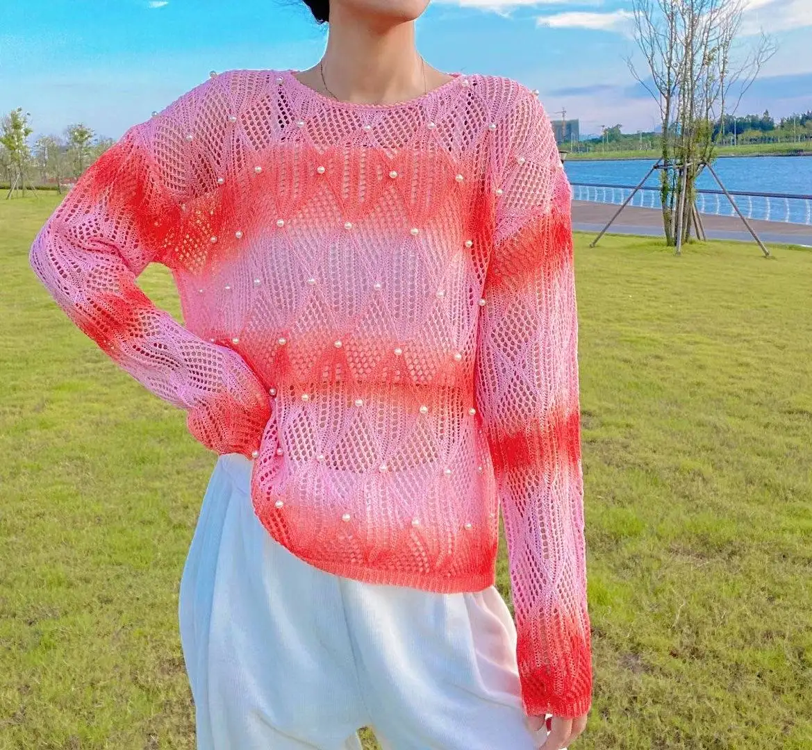 France Chic Fashion Girl Autumn Spring Hollow Out Sweater Women Pearl Beaded Gradient Pink Long Sleeve Loose Pullover Female