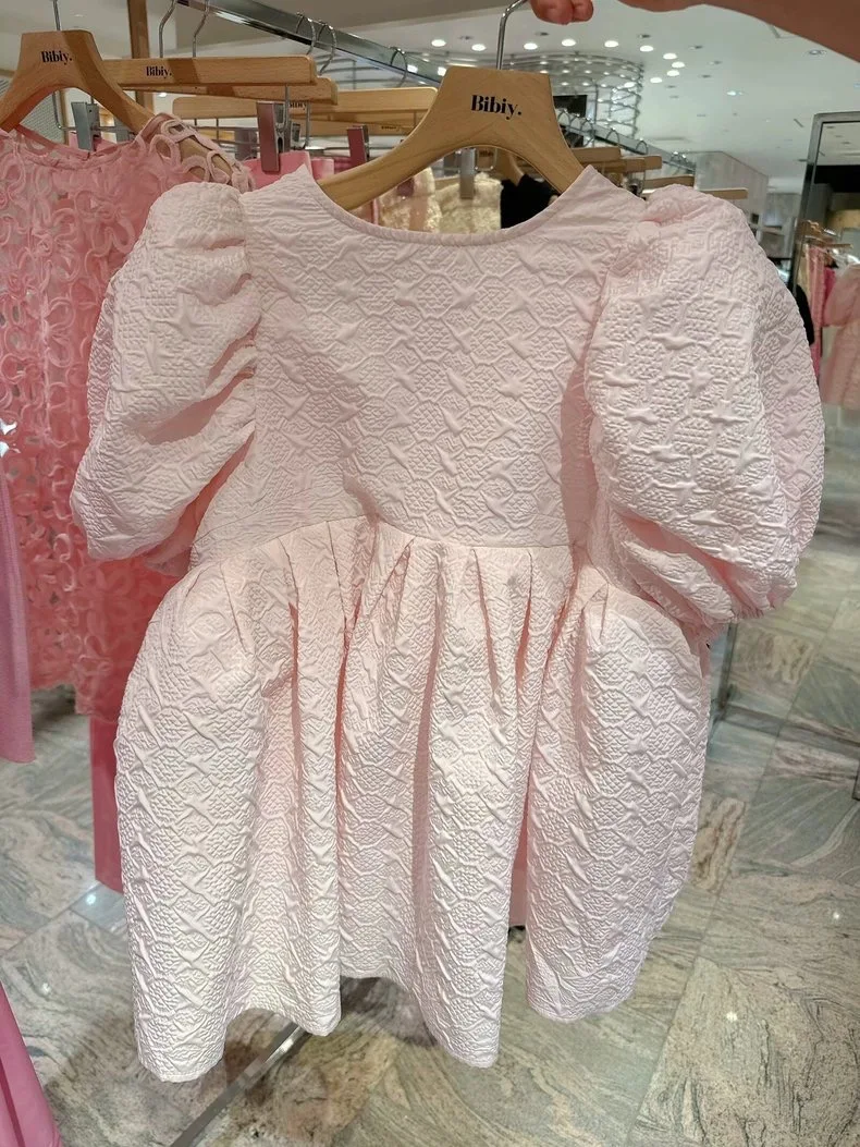 French Style Princess Sweet Embossed Texture Fabric Puff Sleeve Doll Shirt Girl Women\'s Spring Summer Cute Pink Blouse Tops