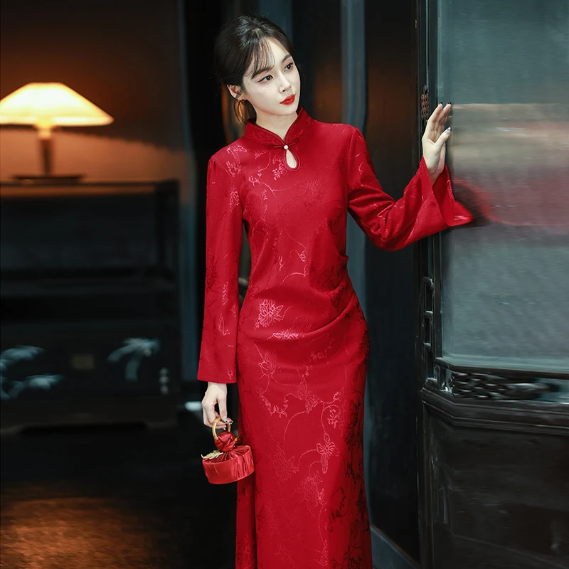 chinese-style-red-long-sleeve-qipao-dress-traditional-mandarin-collar-butterfly-jacquard-patternwedding-party-dress