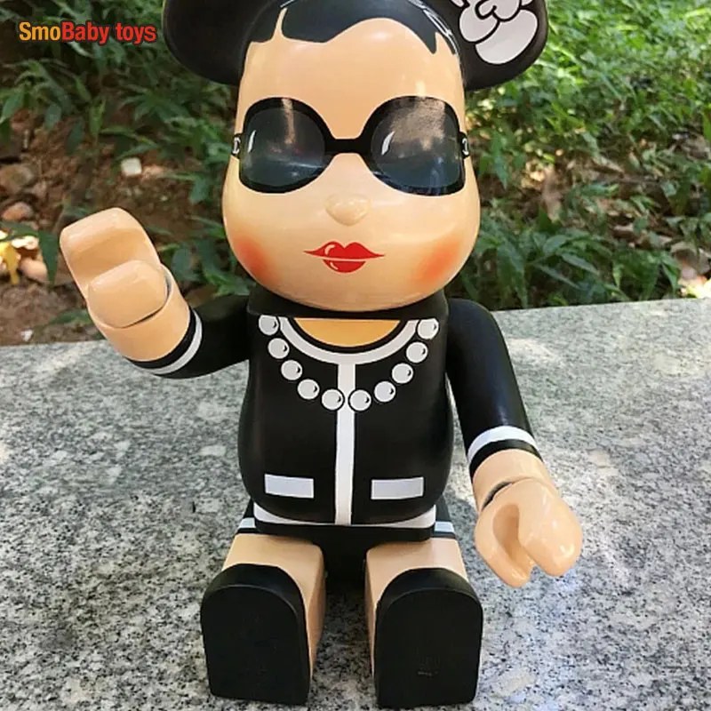 

Hot Selling 11inch 400% Bearbrick Luxury Lady CH Be@rbrick Fashion Toy Soldier Accessories Scale Model Number Original Package