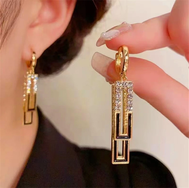 Einzigartiges Design, glänzender Kristall-Zirkon, quadratische baumelnde Ohrringe für Frauen, goldfarben, Strass, geometrischer Ohrring, Trend-Schmuck, Geschenk – Detail 5