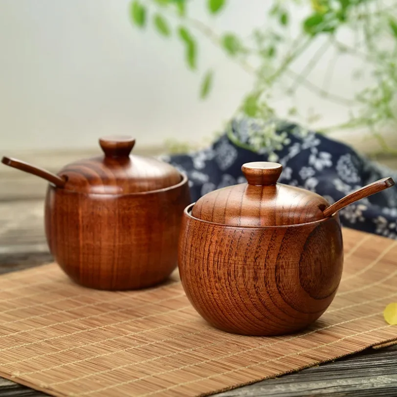 

Wooden Salt Shaker Vintage Seasoning Jar with Lid Household Salt Cellar Sugar Spice Jar Chili Seasoning Container Jars Salt Box