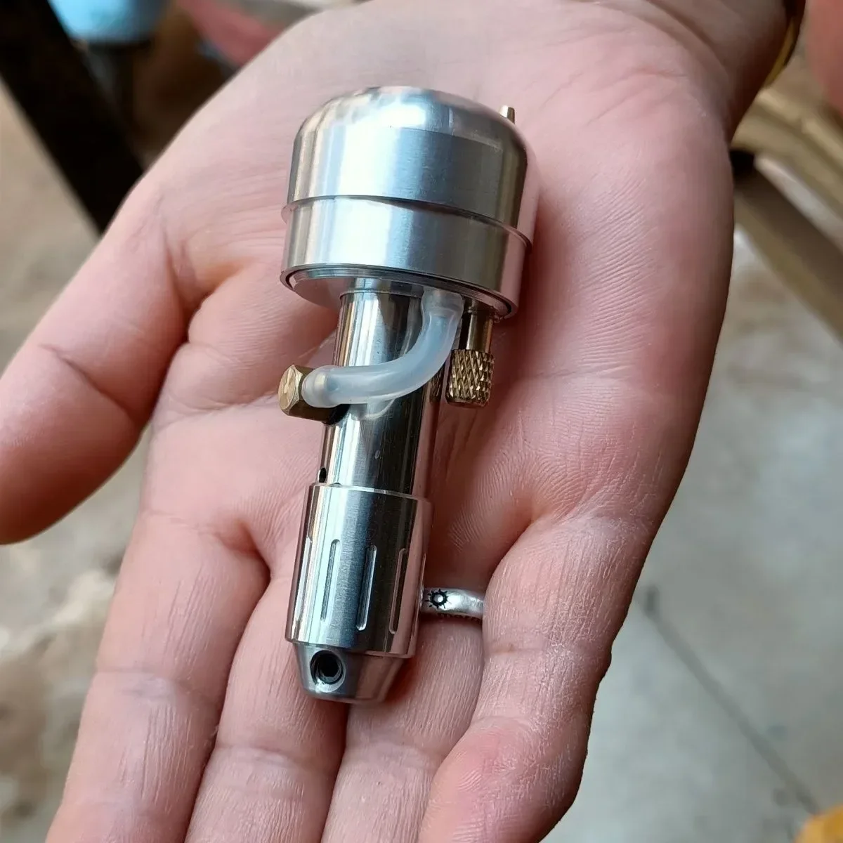 Pneumatic Push Knife, Metal Lindsay Engraving, Engraved Gold Handle, Standard Head Changeable Hand Control Model