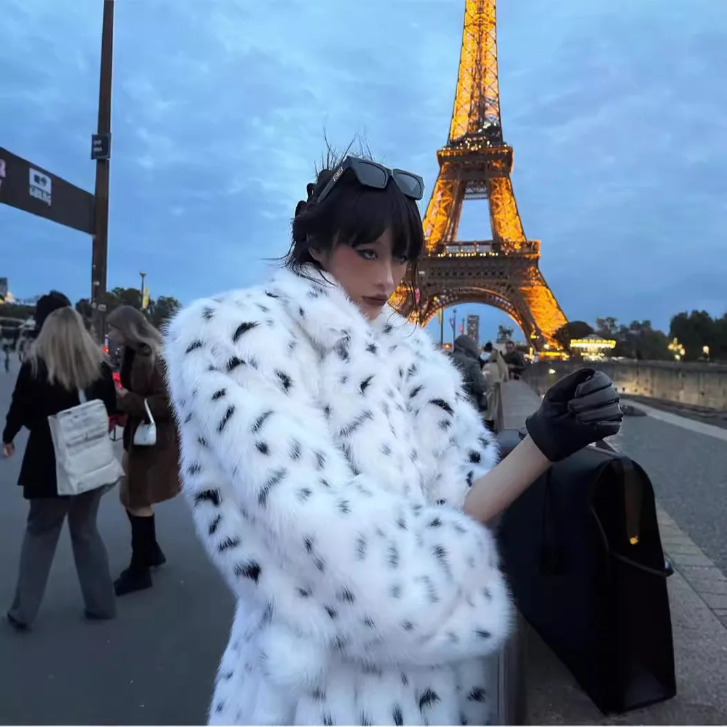 Otoño Invierno 2025 chaquetas de piel sintética para mujer abrigo largo estampado solapa elegante cárdigan con cordones chaqueta gruesa chaqueta holgada y cálida