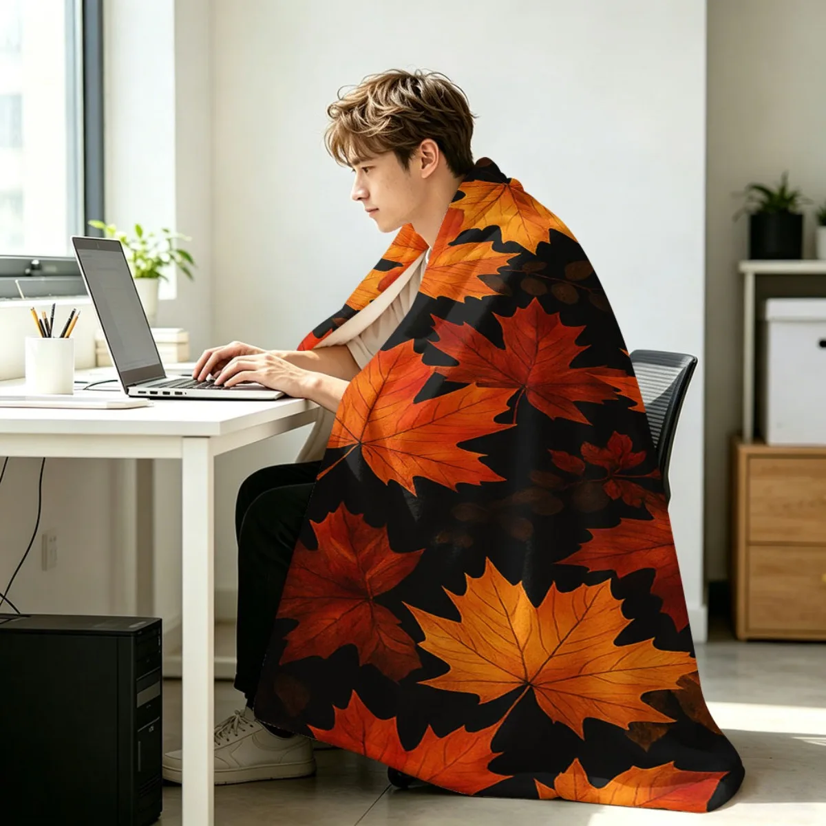 Soft Warm Flannel Blanket with Autumn Maple Leaf Print All Season Throw Blanket for Couch Sofa Bed Office Living Room Cozy Decor