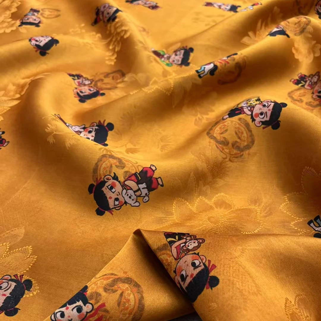 

Китайский мультфильм с принтом, зеленый, коричневый, азартный, Гуандун, шелковая ткань для шитья, брюки «сделай сам», Cheongsam, летнее платье, юбка R2001