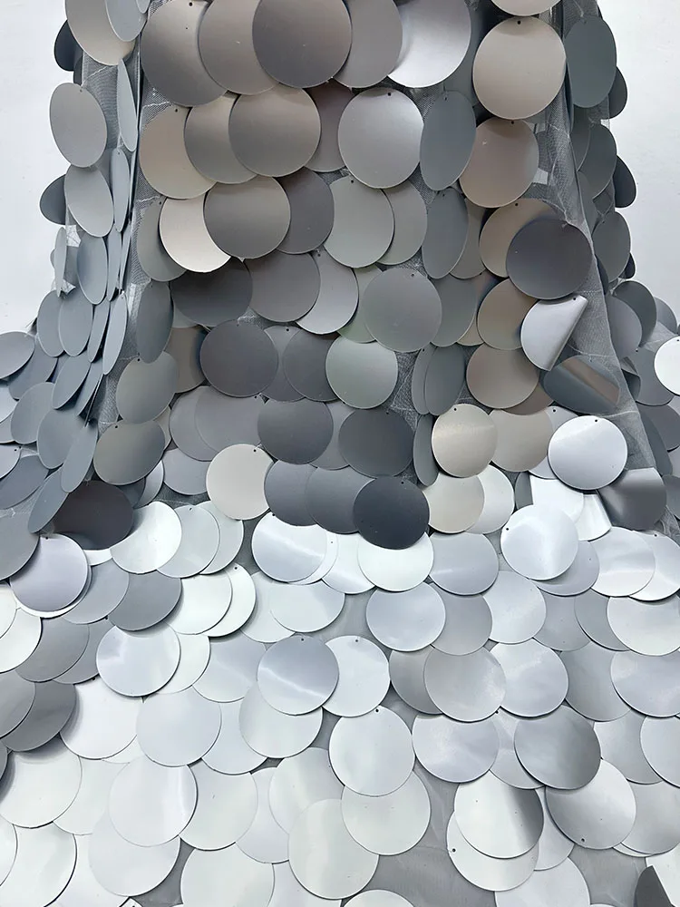 

Новое платье из серебристой сетчатой ткани в морском стиле с вышивкой в виде рыбьей чешуи, крупными круглыми бусинами и пайетками, костюм для выступлений, домашний костюм с губчатыми вставками