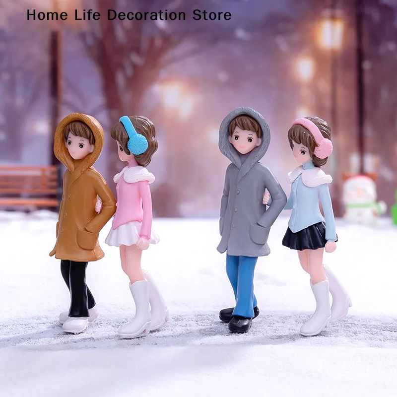 【TG】1Pair Mini Sweety Lovers Couple Holding Hands Resin Crafts Figurines Miniatures Fairy Garden Moss Terrariums Home Decoration