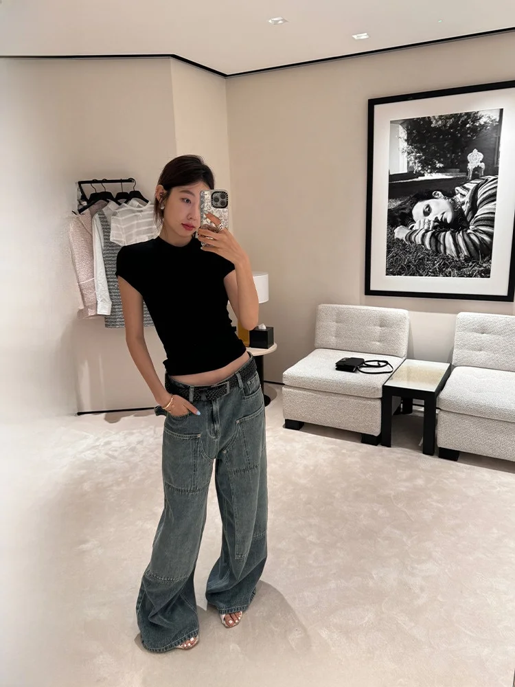 Calça Jeans Feminina de Algodão com Efeito Desgastado e Patchwork, Perna Larga, Comprimento Longo, Corte Reto, Sem Elasticidade, Cor Profunda