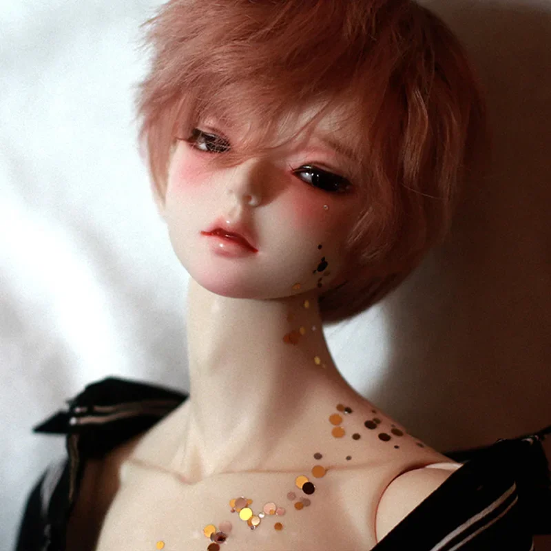 

New arrival BJD SD 1/3 U-hwa Half Open Eyes Dazzling Boys Free Eye Balls Gift Fashion Shop