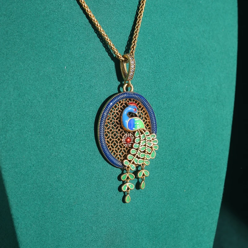 خمر رسمت الطاووس قلادة قلادة امرأة العتيقة الرجعية الملونة طوق الاكسسوارات الفاخرة العلامة التجارية العصرية مجوهرات فتاة هدية