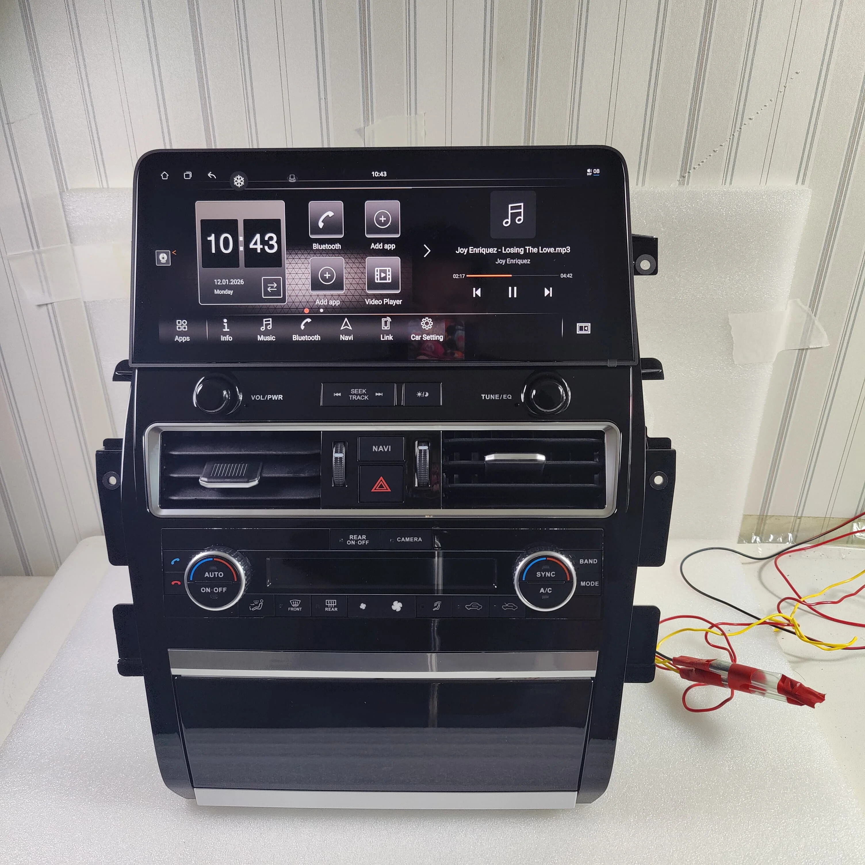 GPS Naviga 12.3 Inches  Wireless Carplay Auto Radio Android 13 For Nissan Patrol Y62 Amanda 2010-2022 Head Unit Auto Radio 4G BT