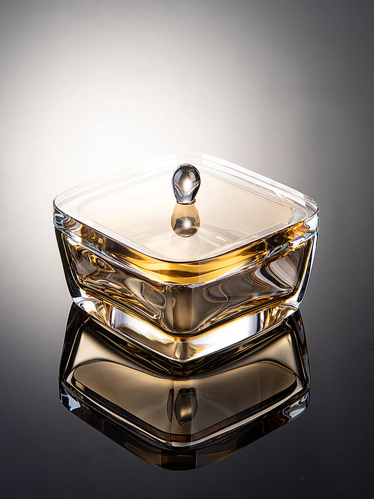 

Элегантная хрустальная пепельница: высококачественный, креативный, минималистичный дизайн, защита от пыли, роскошный стиль, декоративный аксессуар