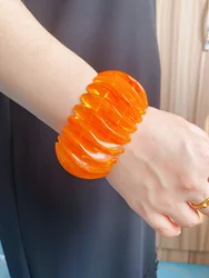 Elegant and Stylish Crystal Pattern Acrylic Stretch Bracelet for Women's Daily Wear bracelet for women