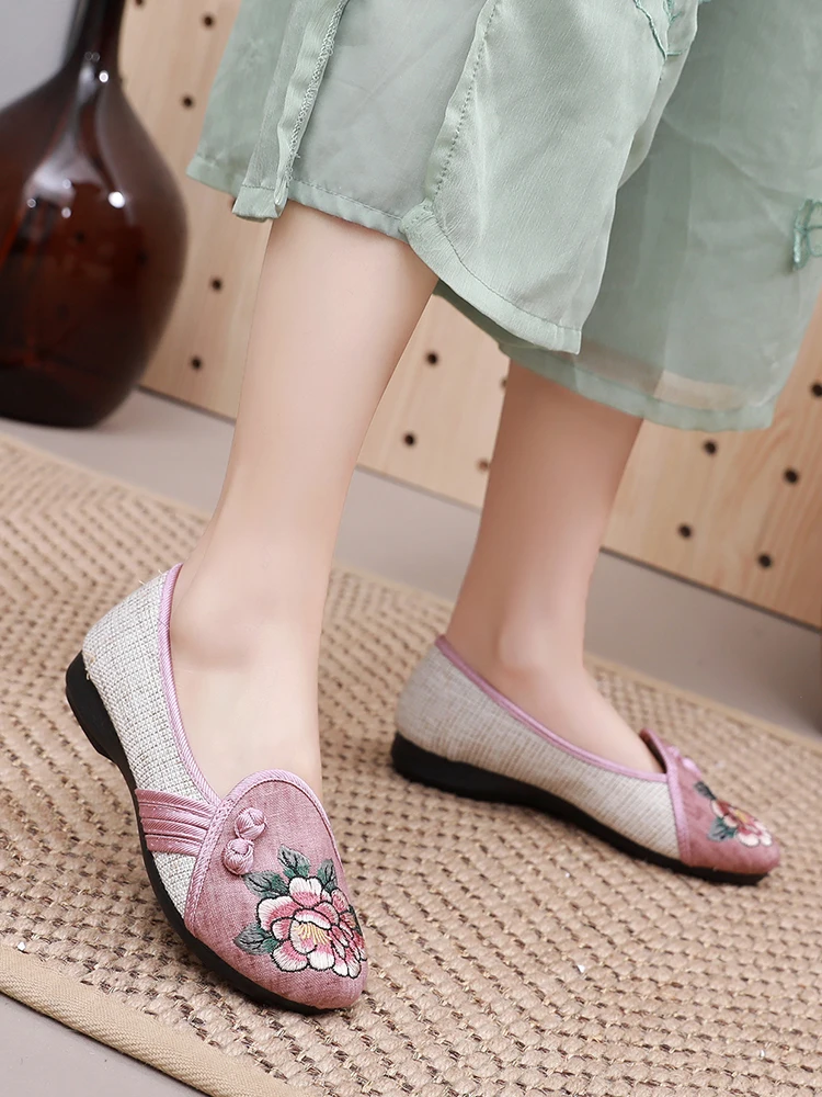 female flat embroidered shoes springautumn single national wind restoring ancient ways flax cloth shoes mother soft bottom shoes