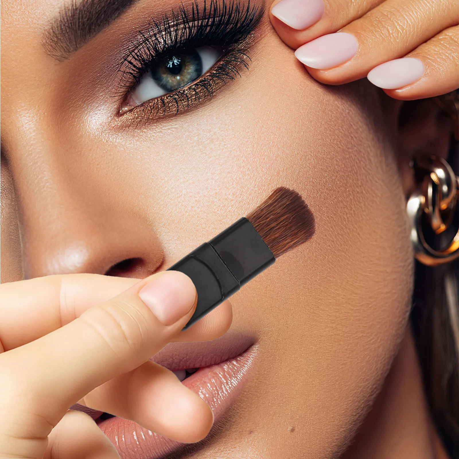 5Pcs Travel Makeup Brush Set Small Flat Blush Brush Mini Foundation Makeup Applicator Soft Fiber Portable Flat Blush Applicator