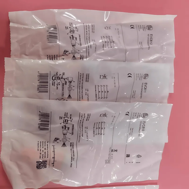 Оригинальные соединительные вилки IFM EVC810 EVC811 EVC813 EVC812 EVC816 EVC815