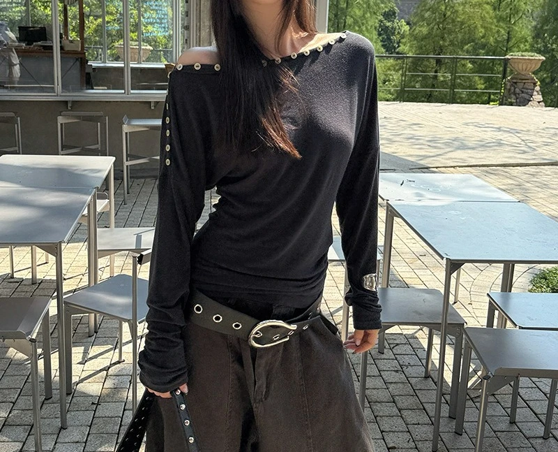 

Stylish Street Casual Shell Buckle One-word Collar Temperament Long-sleeved High-elastic T-shirt