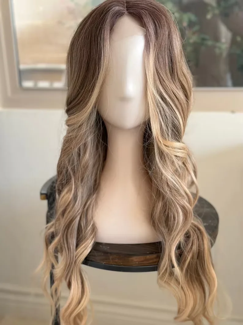 

Soft Ombre Blond body wave Hair 150 density and 13×4 100%human hair wig lace front wig, with baby hair pre plucked and f