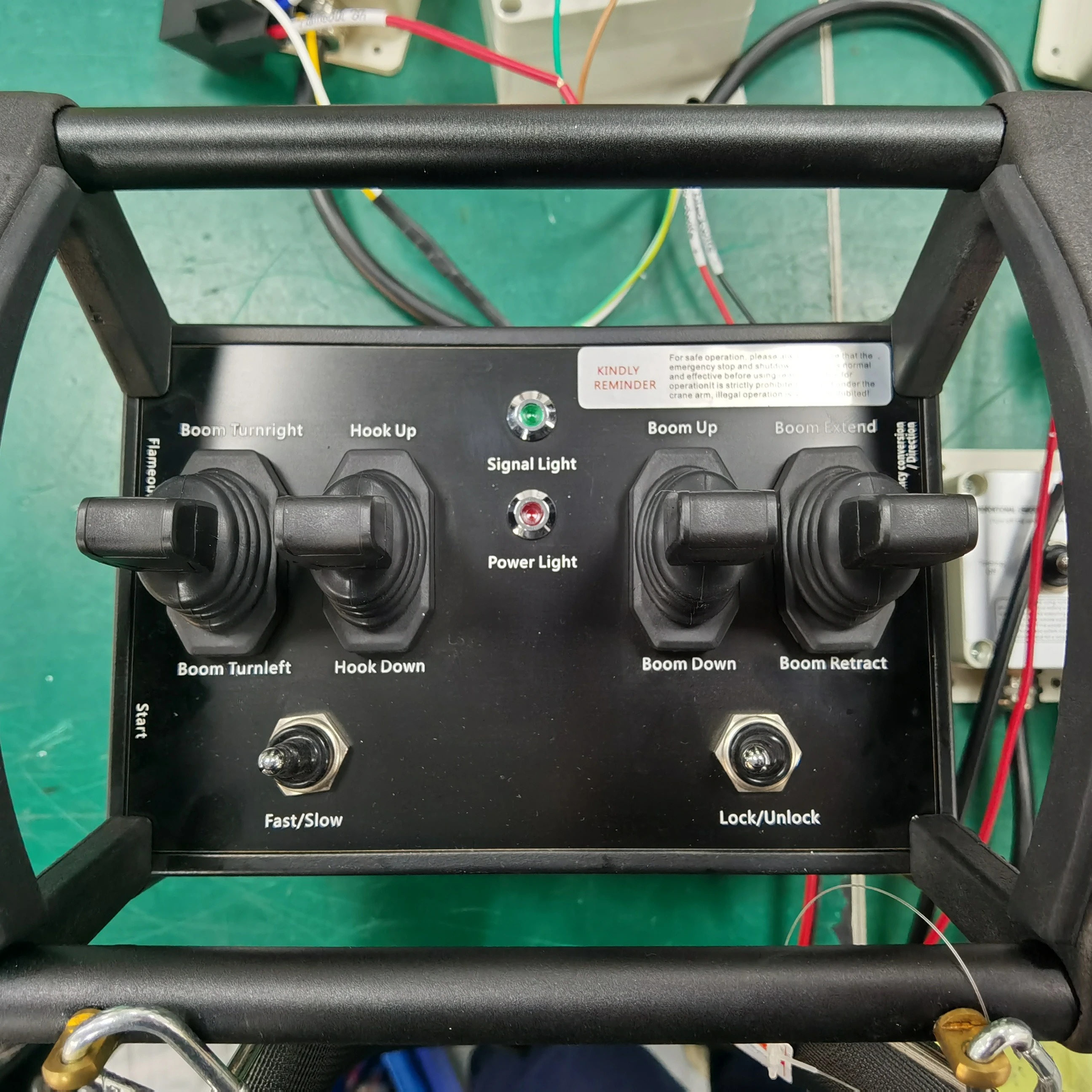 

Crane And Hoist Radio Remote Controls Enable The Easy Operation From A Safe Distance IP68 Waterproof Accelerator Function
