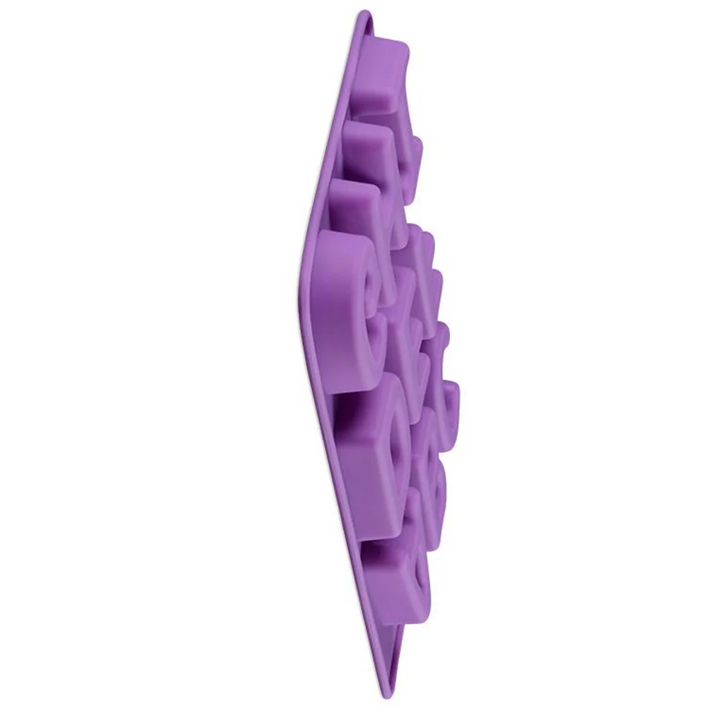 

3PCS 3D Shaped Non-Stick Fondant Cake Molds Chocolate Jelly Candy Mold Cupcake DIY Baking Decoration Tool - Random Color