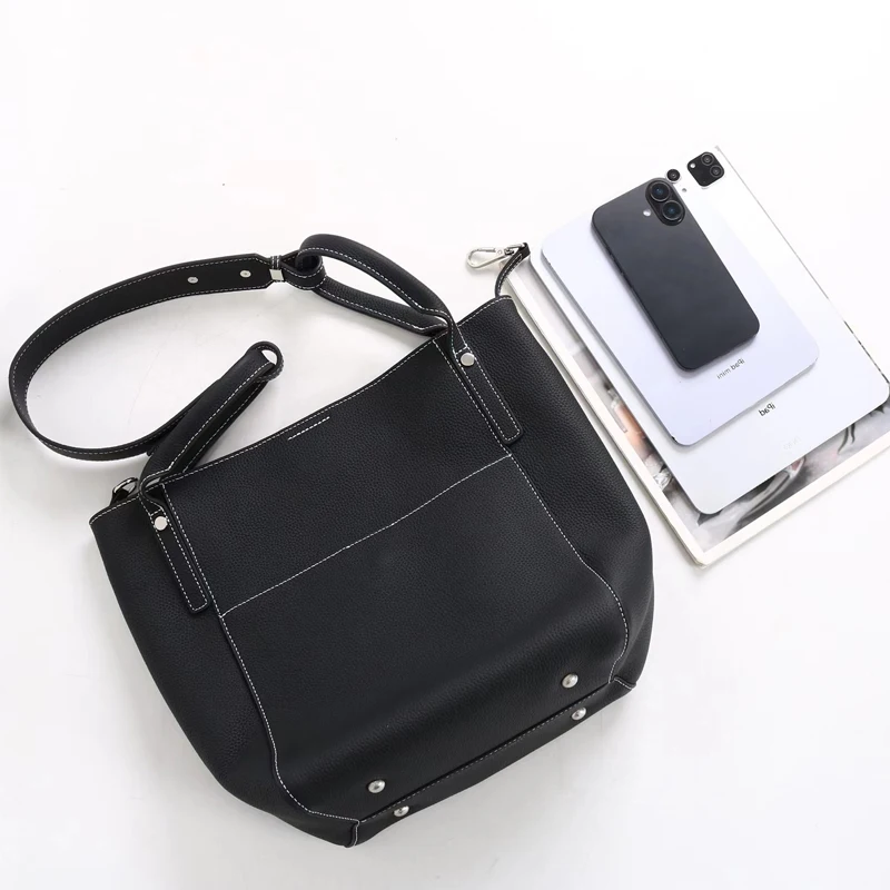 

Классические кожаные сумки-ведра с инициалами для женщин, роскошная дизайнерская сумка-кошелек, новинка 2026, из воловьей кожи с ручкой под мышками на плечо